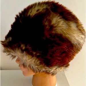 FAUX FUR HAT